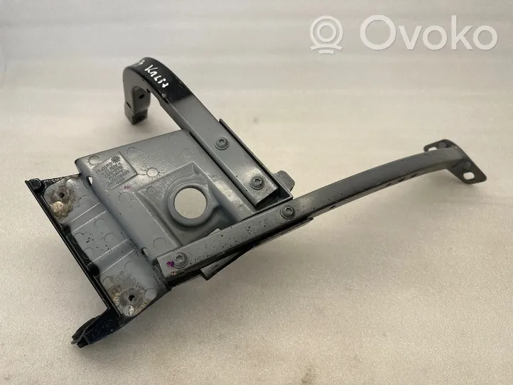 Audi A8 S8 D3 4E Supporto di montaggio del parafango 4E0821137E