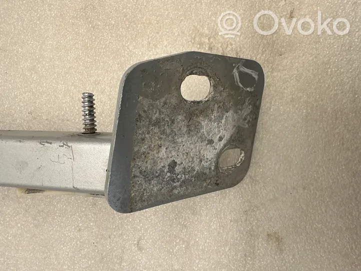 Audi A8 S8 D3 4E Supporto di montaggio del parafango 4E0805464E