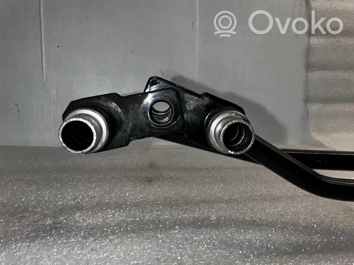 Audi Q7 4L Tuyau de refroidissement d'huile de boîte de vitesses 7L6317801F