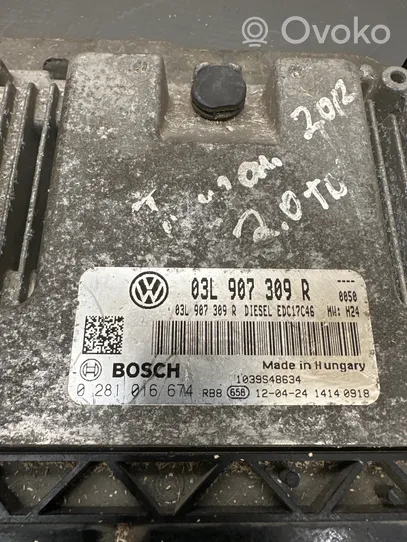 Volkswagen PASSAT B7 Variklio valdymo blokas 03L907309D