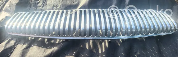 GAZ 21 Grille de calandre avant 