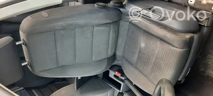Volkswagen Touran I Priekinė vairuotojo sėdynė 