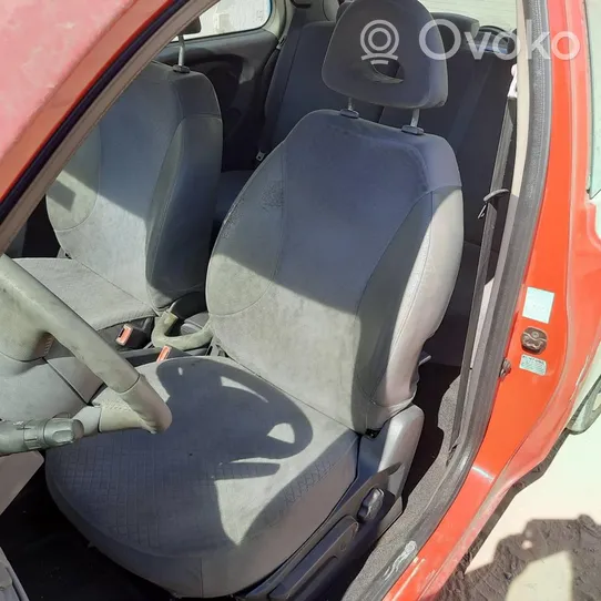 Nissan Micra Fotel przedni kierowcy 