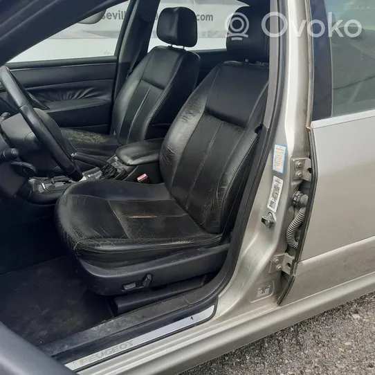 Peugeot 607 Kuljettajan istuin 