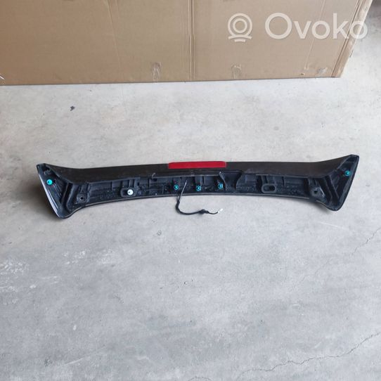 Subaru Legacy Becquet de coffre 96031SC000