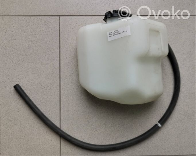 Toyota Camry Vase d'expansion / réservoir de liquide de refroidissement 1647028060