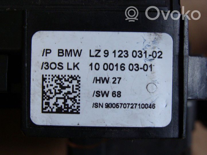 BMW 1 E81 E87 Manetka / Przełącznik kierunkowskazów wycieraczek 9123031