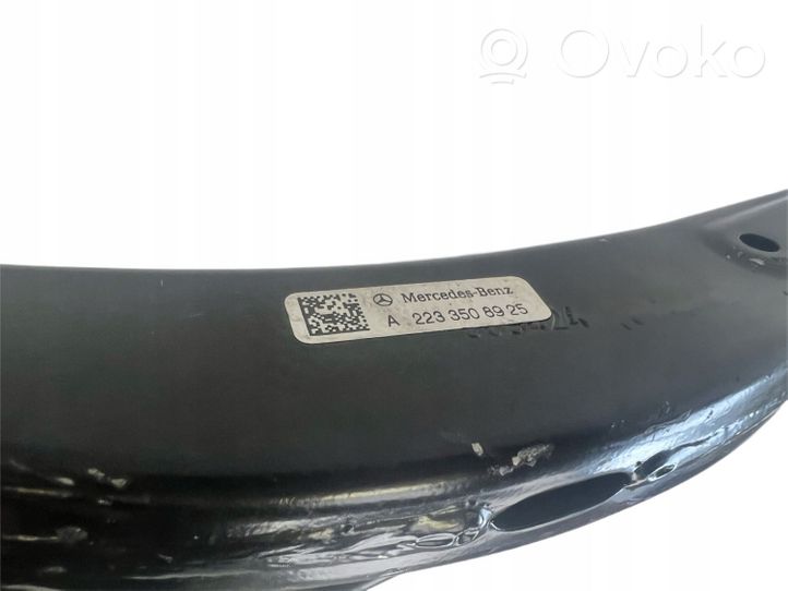 Mercedes-Benz EQS V297 Fuso a snodo con mozzo ruota posteriore a2233525801