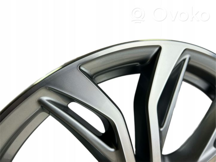 BMW X2 F39 R18 alloy rim 6856067