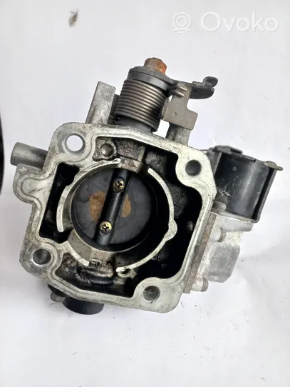 Mazda 323 Clapet d'étranglement ZL0113640A