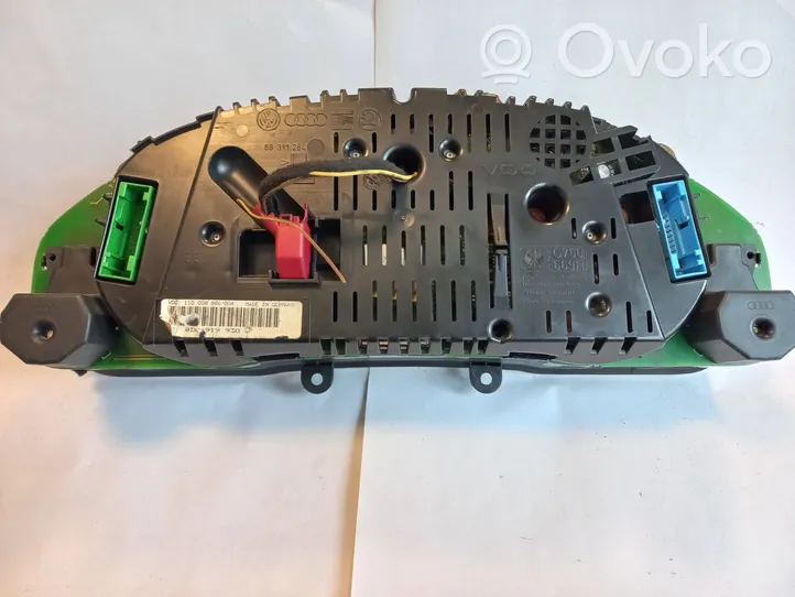 Audi A4 S4 B5 8D Tachimetro (quadro strumenti) 8D0919930H