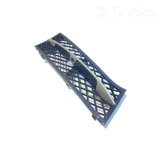 BMW 5 F10 F11 Grille inférieure de pare-chocs avant 7200698