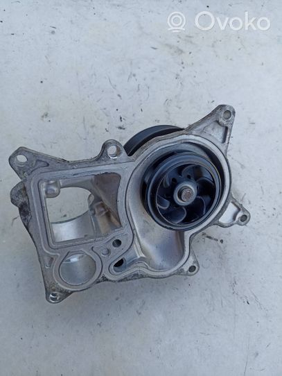 BMW 6 F06 Gran coupe Water pump 850732605
