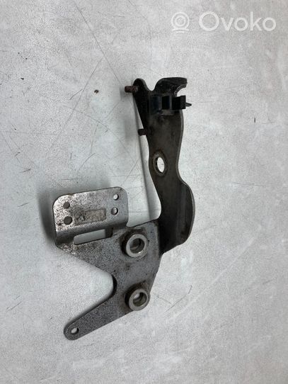 Volvo S60 Muffler mount bracket/holder 31439562