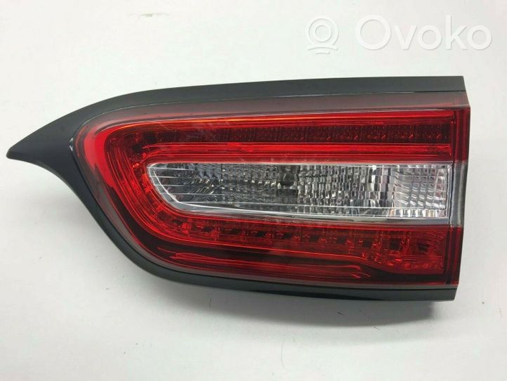 Jeep Cherokee Lampy tylnej klapy bagażnika 68330344AA