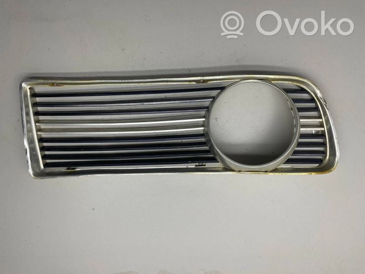 BMW 1500 2500 Grille de calandre avant GROTELES