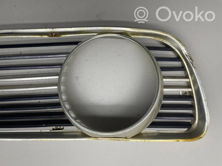 BMW 1500 2500 Grille de calandre avant GROTELES