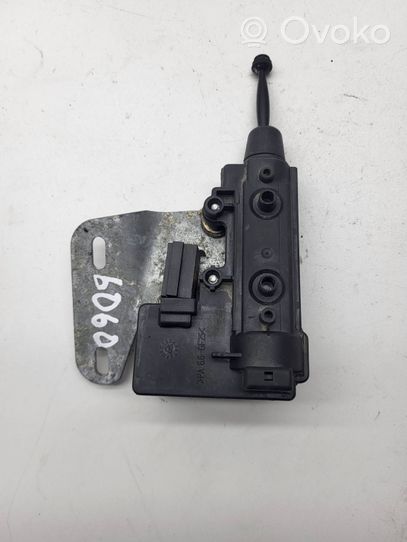 BMW 3 E46 Moteur de lève-vitre de porte avant 51358238744