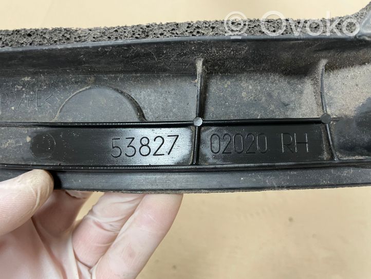 Toyota Corolla E120 E130 Panel wykończeniowy błotnika 5382702020