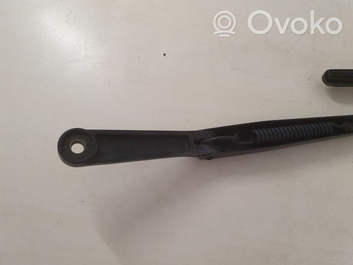 Opel Frontera B Windshield/front glass wiper blade 