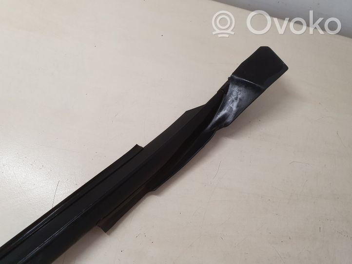 Opel Frontera B Windshield trim 