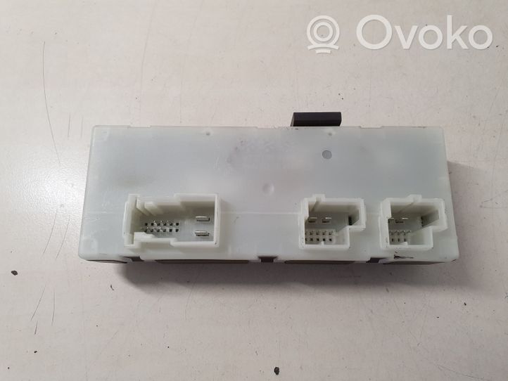 BMW X5 F15 Sterownik / Moduł elektrycznej klapy tylnej / bagażnika 8739659