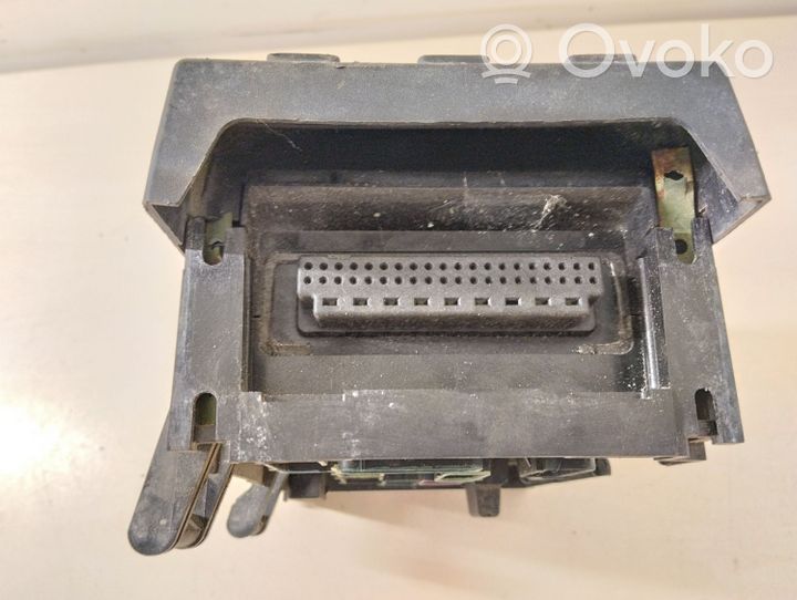 Chrysler Voyager Module de fusibles P04869200AM