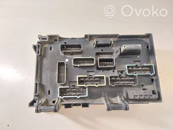 Chrysler Voyager Module de fusibles P04869200AM