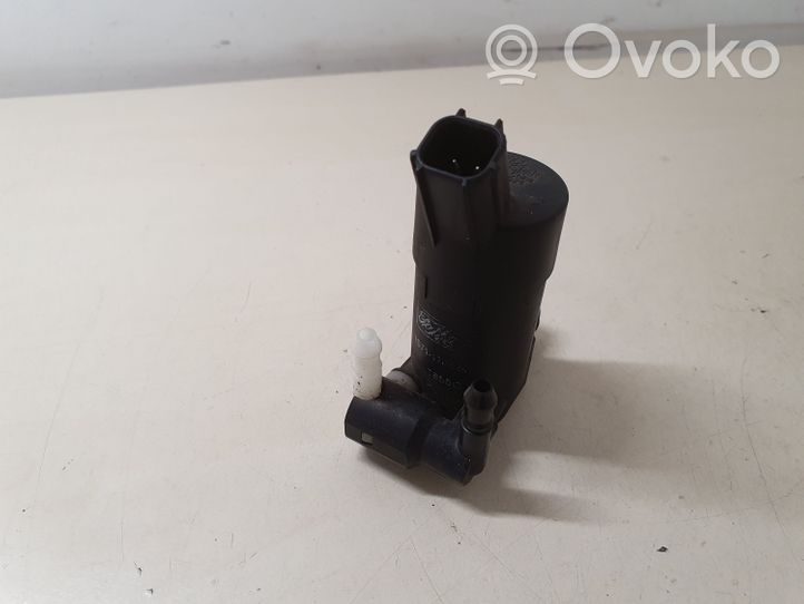 Volvo C30 Pompe de lave-glace de pare-brise 1S7117K624