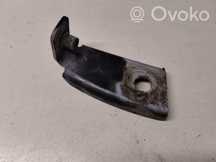 Audi A8 S8 D2 4D Supporto di montaggio del parafango 4D0810686A