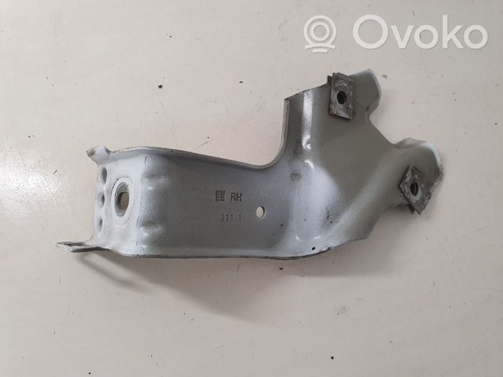 Opel Insignia A Fender mounting bracket 