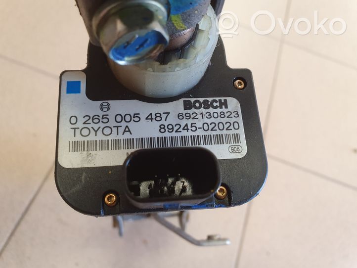 Toyota Avensis T250 Gruppo asse del volante 8924502020