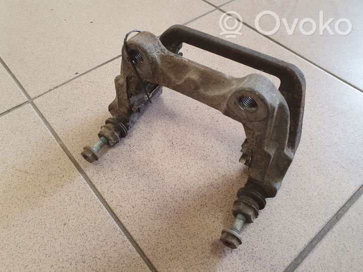 Mercedes-Benz S W222 Supporto della pinza del freno posteriore A2314230881