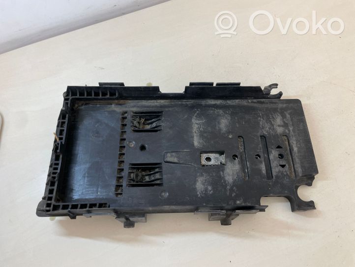 Ford S-MAX Batteriegestell 6G9110723A