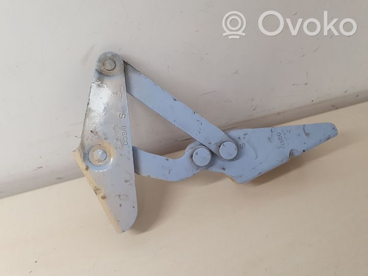 Iveco Daily 3rd gen Cerniere del vano motore/cofano 56087046