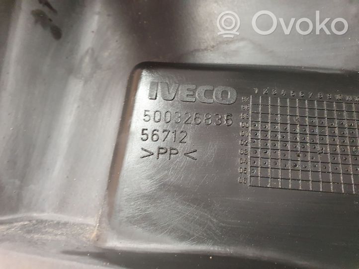 Iveco Daily 3rd gen Rivestimento del pannello parte angolare del paraurti posteriore 500326836