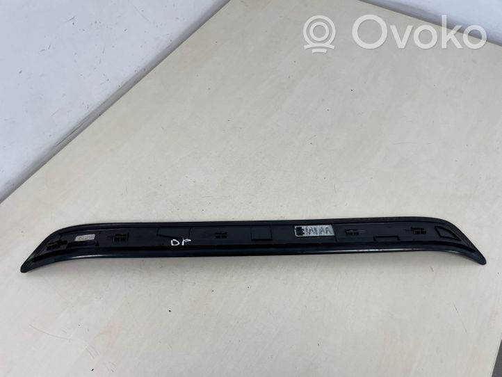 BMW 3 E90 E91 Etuoven kynnyksen suojalista 7060280