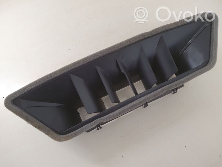 Audi Q2 - Condotto d'aria intercooler 81B858431