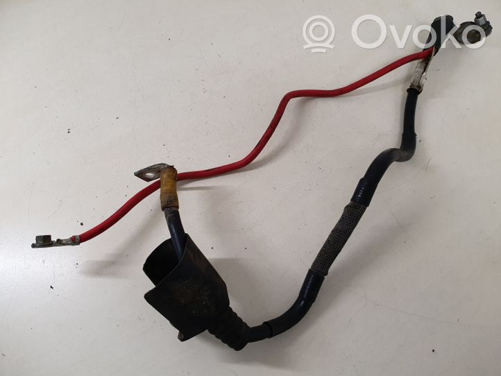 Volkswagen Touran I Câble de batterie positif 1K0971228M