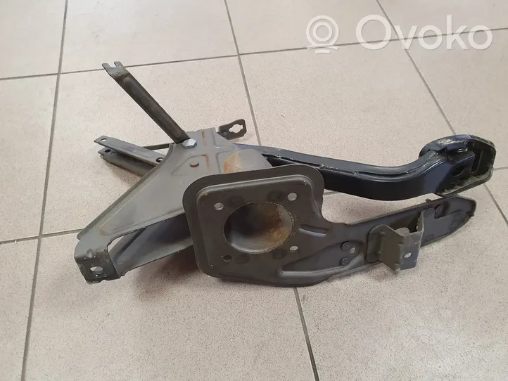 Volkswagen Transporter - Caravelle T5 Brake pedal 7H1721057B