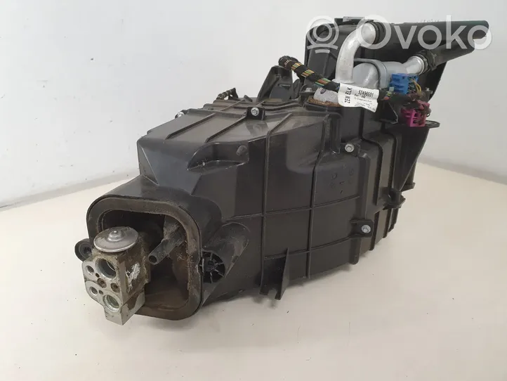 Volkswagen Multivan T5 Interior heater climate box assembly 7H5820004D