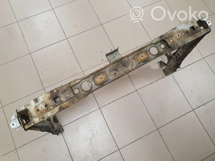 Toyota Avensis T270 Pannello di supporto del radiatore 