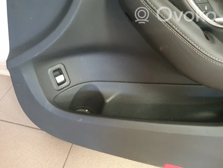 Mercedes-Benz C W205 Rivestimento del pannello della portiera anteriore 