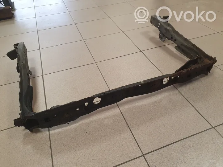 Toyota Auris 150 Support de radiateur sur cadre face avant 