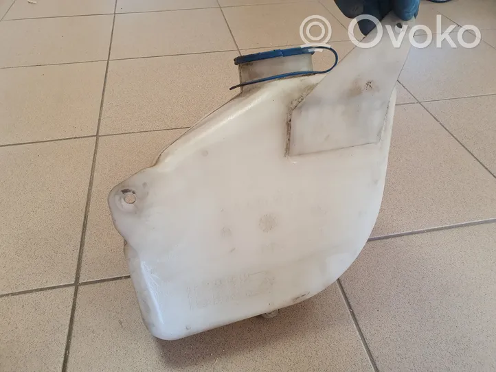 Mercedes-Benz Vito Viano W639 Réservoir de liquide lave-glace A6398690220