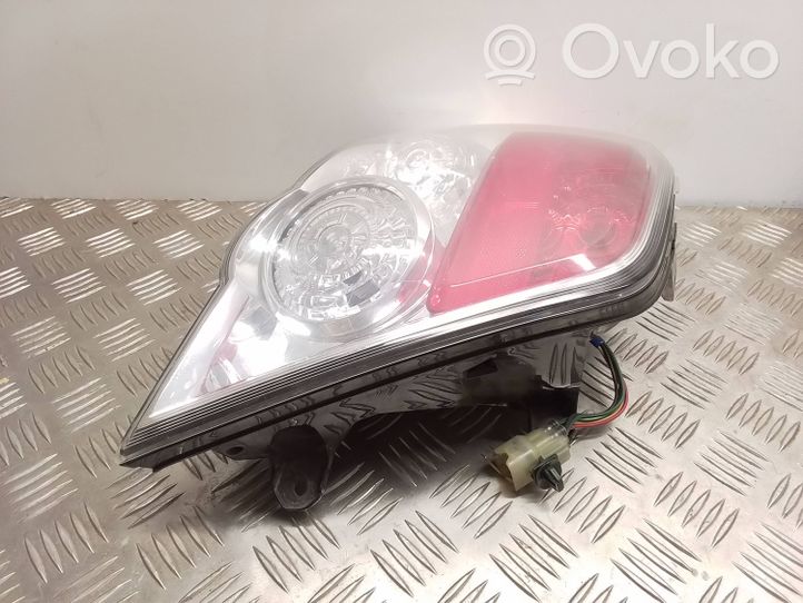 Subaru Impreza II Lampa tylna 22020918