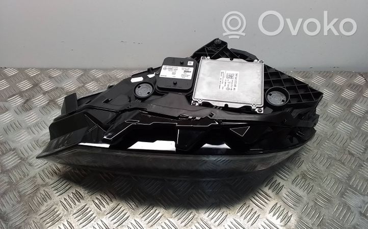 Volkswagen PASSAT B8 Lampa przednia 3G1941082C