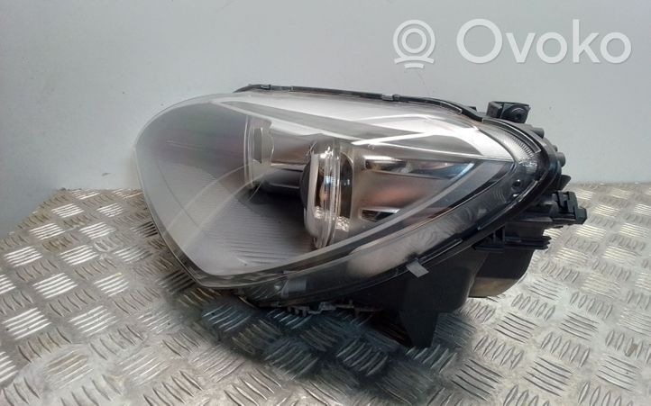 BMW 6 F06 Gran coupe Lampa przednia 7222083