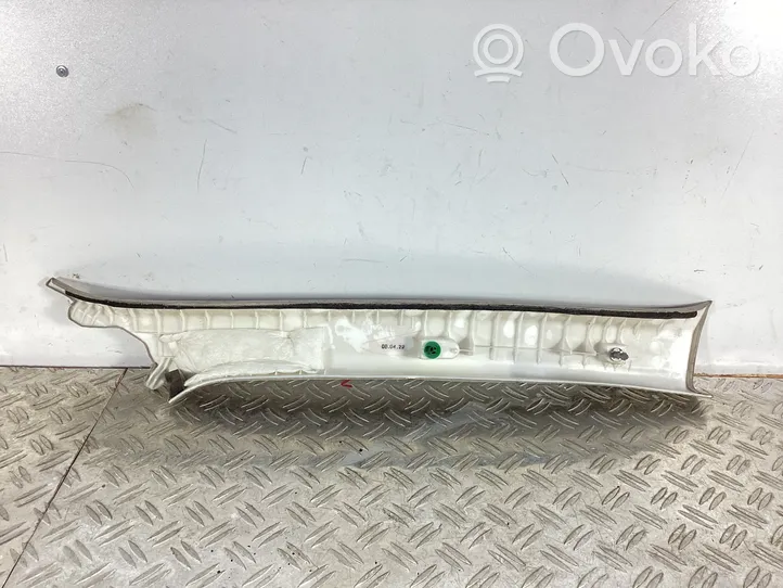 Honda Accord (A) Revêtement de pilier 84151TL0G01020