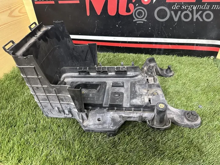 Audi A3 S3 8P Battery bracket 1K0915333C